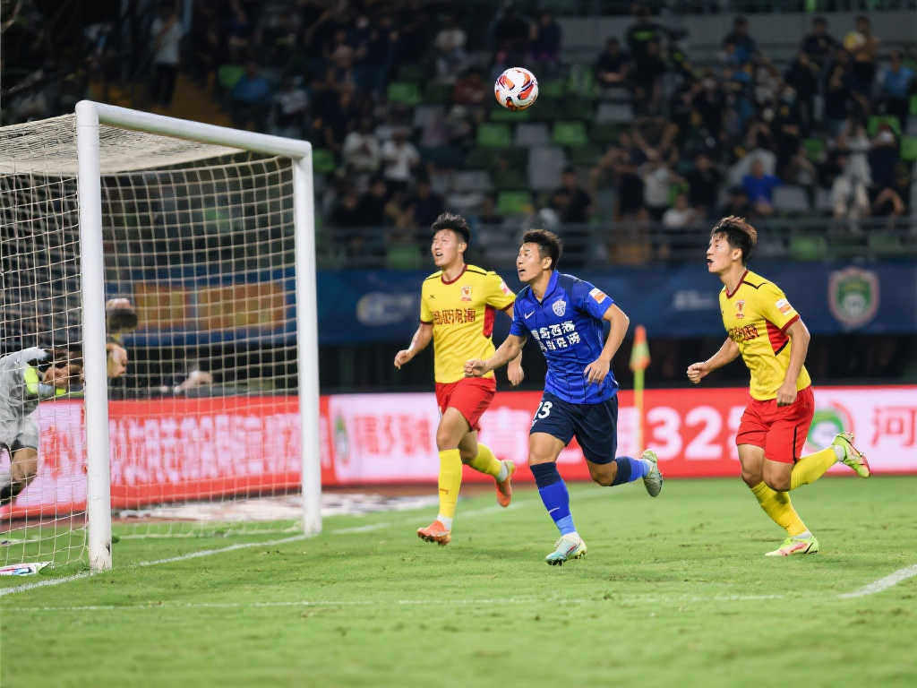 【中超】惊天逆转!高迪2分钟2球绝杀,青岛西海岸3-2力克河南 【中超】惊天逆转!高迪2分钟2球绝杀,青岛西海岸3-2力克河南